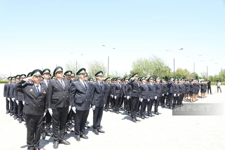 Azərbaycanda xidmətə yeni qəbul olunmuş gömrükçülər and içib