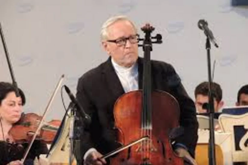 90-летний юбилей Мстислава Ростроповича отметят в Азербайджане на государственном уровне