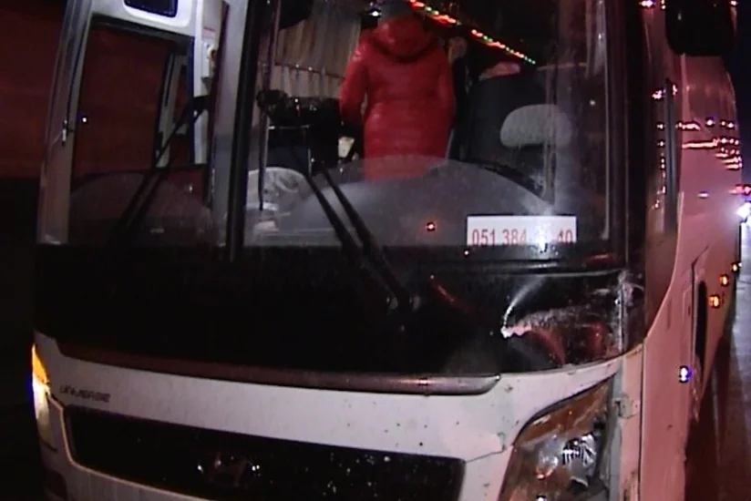 Yasamalda Mercedes səddə çırpılıb: sərnişin xəsarət alıb