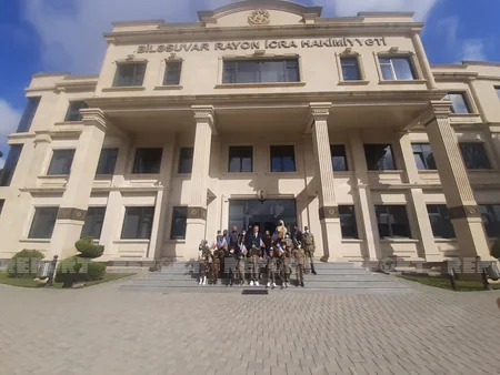 Члены семей шехидов посетили Парк военных трофеев 