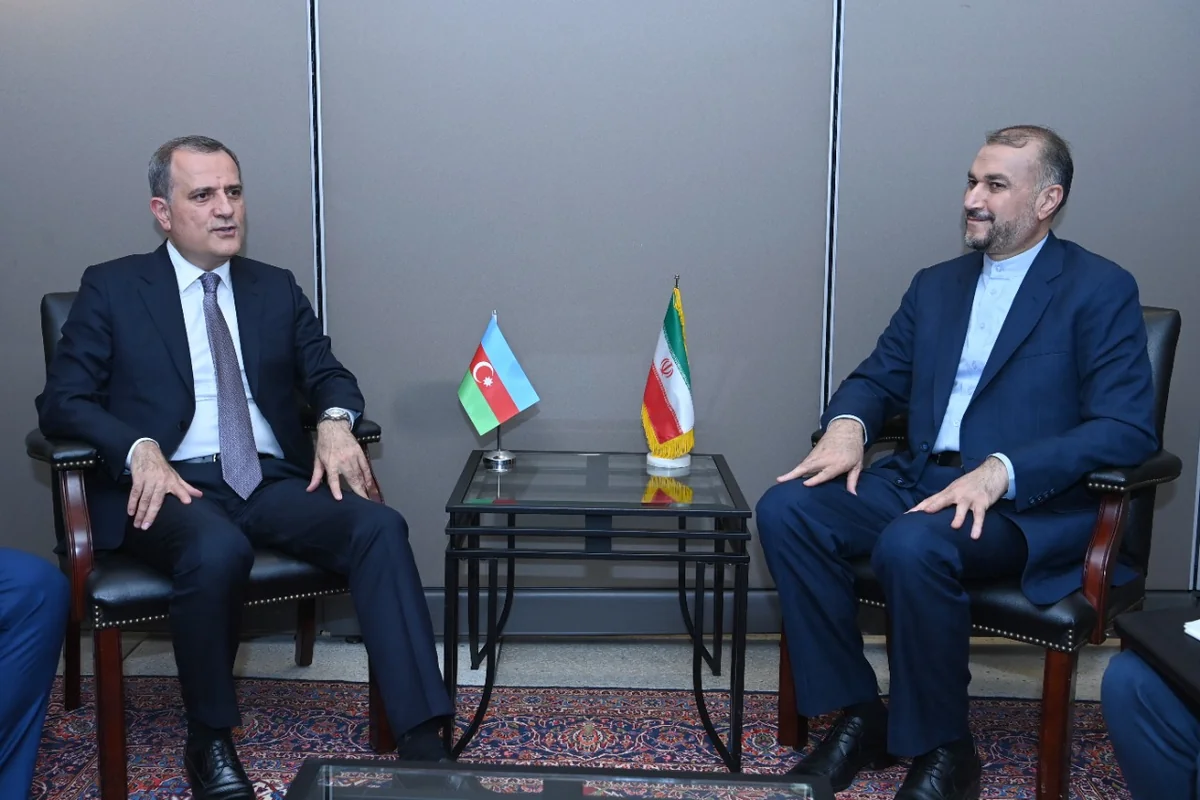 Azərbaycan və İran XİN başçıları regional məsələləri müzakirə ediblər
