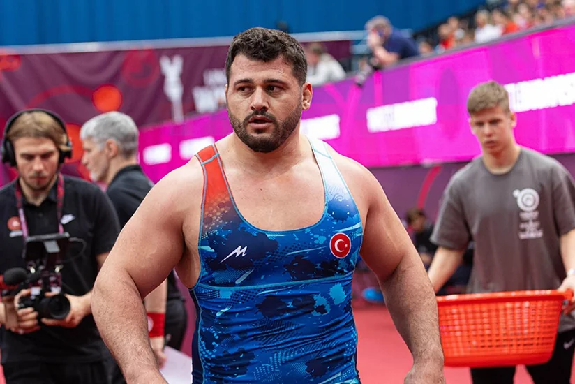 Azərbaycan güləşçisini məğlub edən rekordçu final görüşünə xəstə uşaq üçün çıxacaq