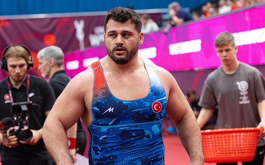 Azərbaycan güləşçisini məğlub edən rekordçu final görüşünə xəstə uşaq üçün çıxacaq