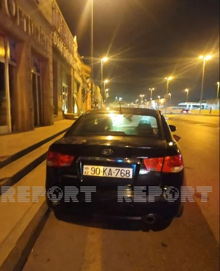 Bakıda sürücü idarəetməni itirərək xəsarət alıb