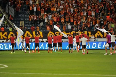 Qalatasaray 4-cü dəfə Türkiyə Super Kubokunun sahibi oldu - FOTO
