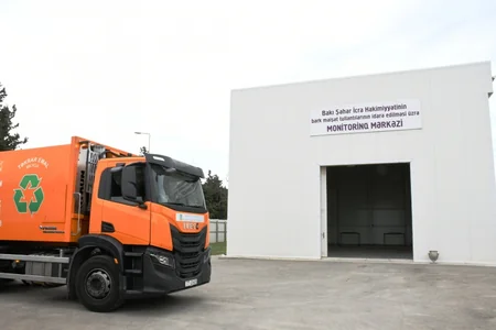 Bakıda kommunal təsərrüfatı xidmətləri üçün 104 avtonəqliyyat vasitəsi və mexanizmlər alınıb