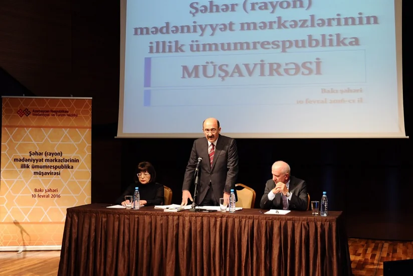 Əbülfəs Qarayev: Pul qazanmaq lazımdır, amma bunu yalançılıqla etmək olmaz