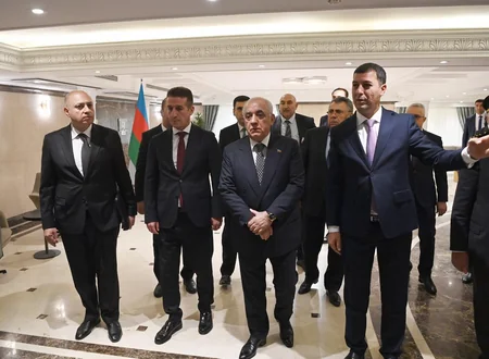 Əli Əsədov Azərbaycanın İrandakı səfirliyində olub