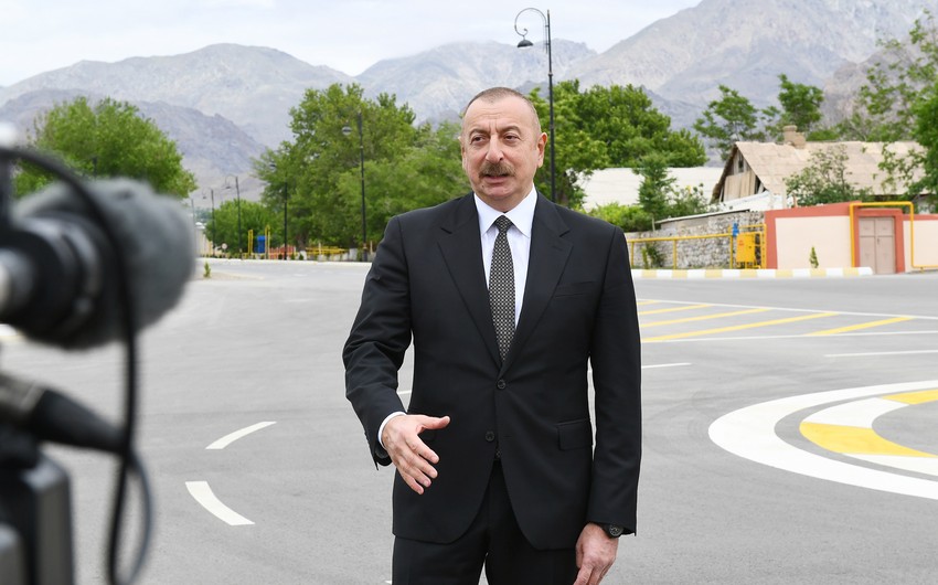 Dövlət başçısı Kanada və Fransa XİN-nin bəyanatını kəskin tənqid etdi