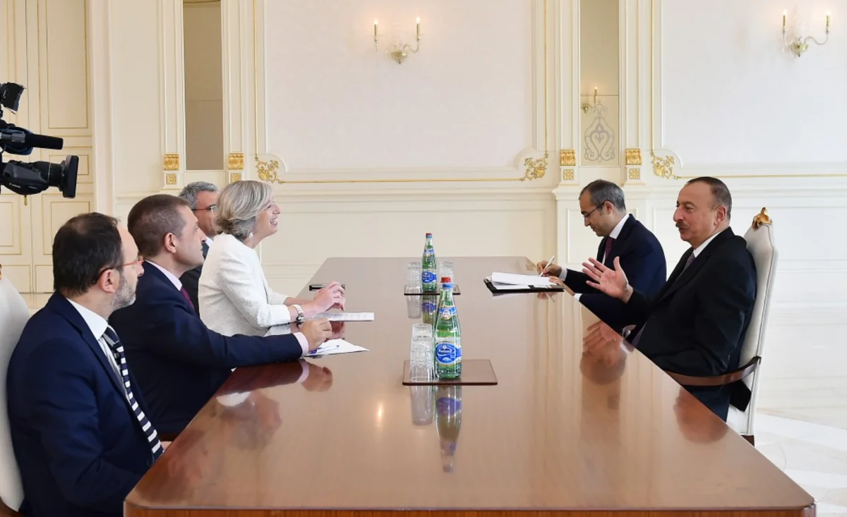 Prezident İlham Əliyev İtaliyanın təhsil nazirini qəbul edib