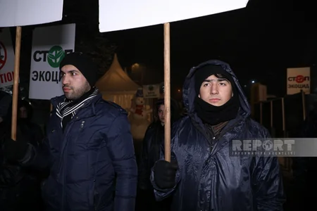 На дороге Ханкенди-Лачын продолжается акция протеста экоактивистов