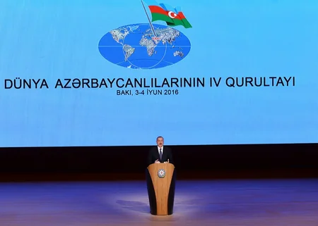 Prezident İlham Əliyev: “Xaricdə yaşayan azərbaycanlıların taleyi ilə həmişə maraqlanırıq” - YENİLƏNİB
