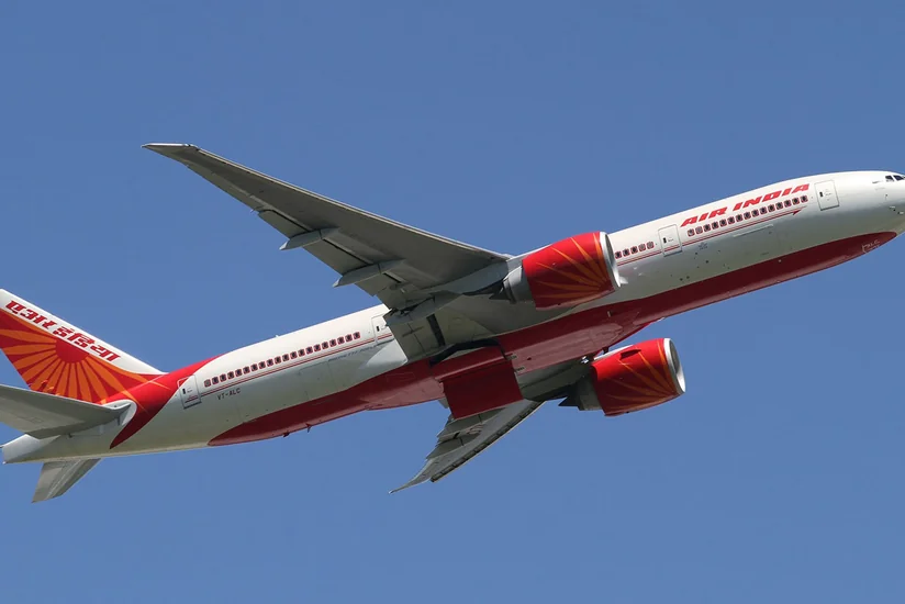 Совершивший в Магадане вынужденную посадку самолет Air India вылетел в Дели