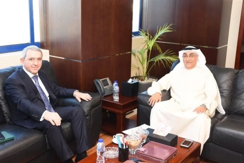 Bahrain reviews business relations with Azerbaijan