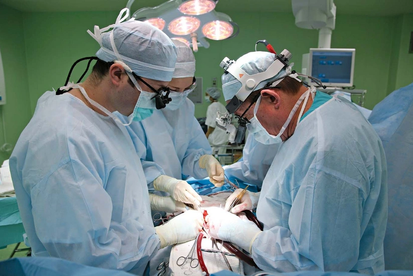ABŞ-da cərrahlar üzün tam nəqli əməliyyatını həyata keçirib - FOTO/VİDEO