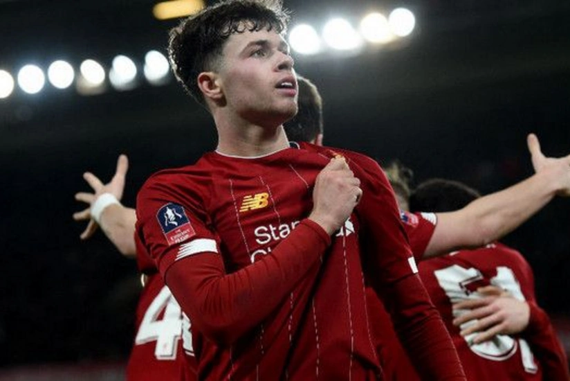 Ливерпуль продает защитника за 17 млн фунтов