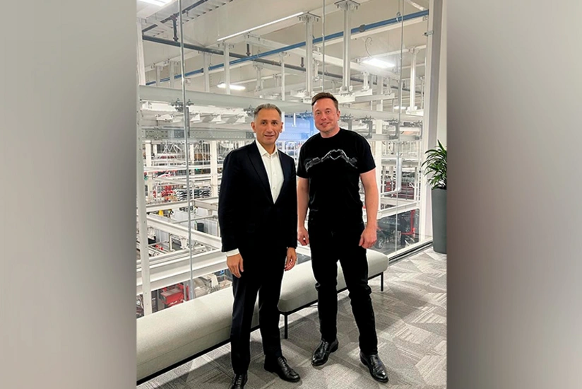 Rəşad Nəbiyev İlon Maskla görüşüb