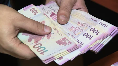 Bakıda dostlarının evinə qonaq gedən şəxslər 21 min manatlıq oğurluq edib