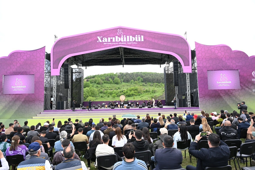 “Xarıbülbül” festivalında “Qarabağnamə” adlı sərgi açılıb