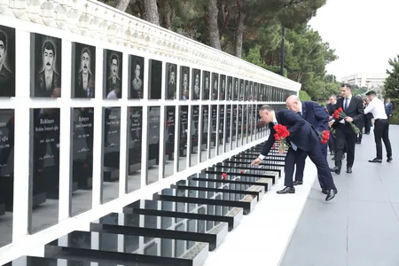 Səhiyyə naziri: Bu gün ölkədə tibb işçilərinə yüksək dəyər verilir