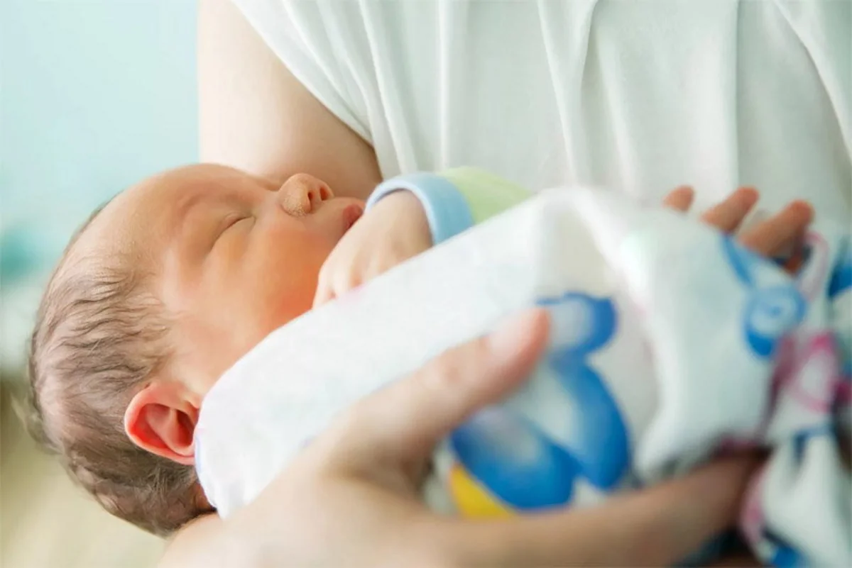 Baş neonatoloq: Azərbaycanda körpələrin 8-12 faizi vaxtından əvvəl doğulur