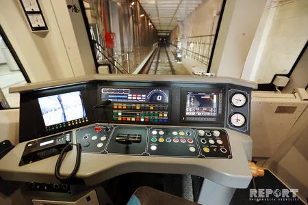 Bakıya yeni gətirilmiş metro qatarının təqdimatı keçirilib - FOTOREPORTAJ