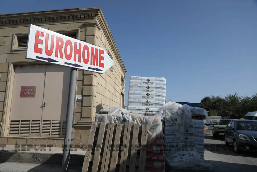 Bakıda anbarda baş verən yanğın söndürülüb - YENİLƏNİB