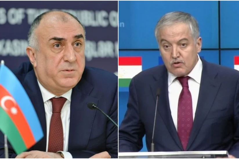 Azerbaijani, Tajik FMs hold phone call