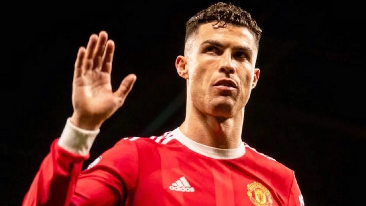 Ronaldu azarkeşlərlə vidalaşıb: Yeni çağırış axtarmağın vaxtı çatıb