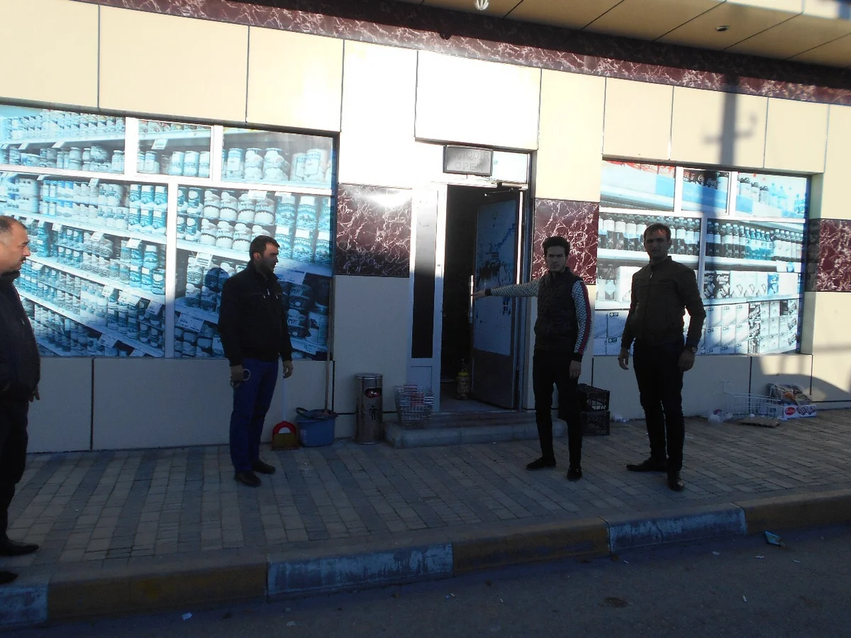 Mağazalardan silsilə oğurluqlar edən dəstə üzvləri saxlanılıb