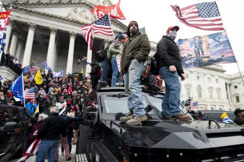 Трамп намерен помиловать участников штурма Капитолия в январе 2021 года