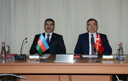 ​Azərbaycan və Türkiyə müdafiə nazirlərinin görüşü keçirilib