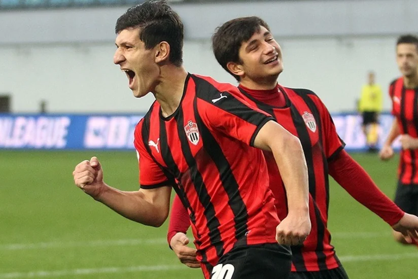 Azərbaycanlı futbolçunun komandası Premyer Liqaya yüksəldi