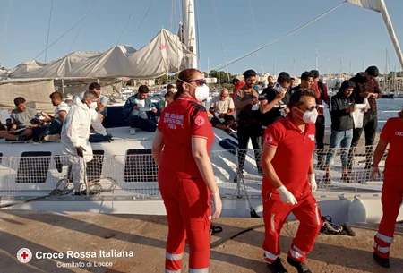 İtaliyada azyaşlı azərbaycanlı miqrant xilas edilib