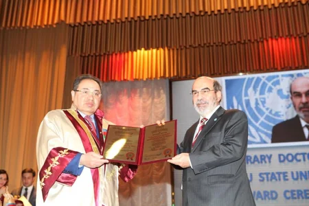 FAO-nun baş direktoruna BDU-nun fəxri doktoru diplomu təqdim olunub