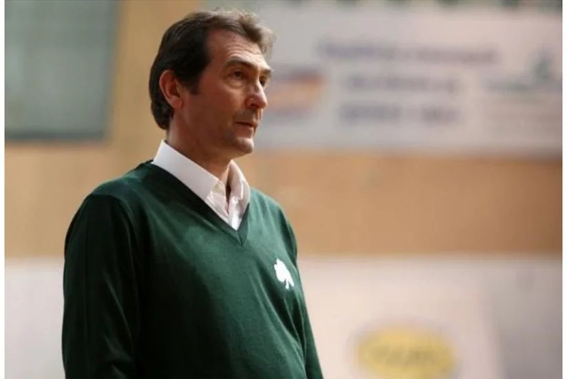 Yunanıstanlı baş məşqçi: Azərbaycan təhlükəli rəqibdir