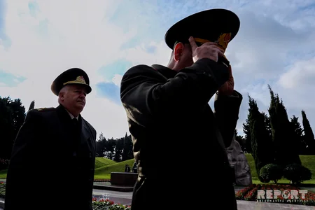 Azerbaijan commemorates national leader Heydar Aliyev - PHOTO REPORT