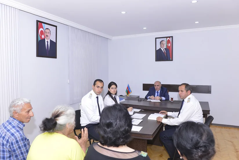 Baş prokuror Ağstafa rayonunda vətəndaşları qəbul edib