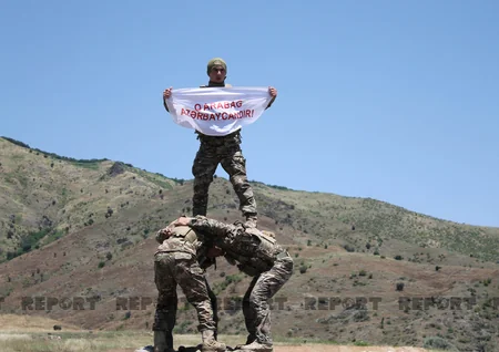 Azərbaycan komandoları döyüşə hazırdır: Görünmədən görmək, ölmədən öldürmək!