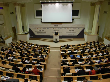 Azərbaycanda aparılan iqtisadi islahatların nəticələri Tbilisidə beynəlxalq forumda təqdim olunub