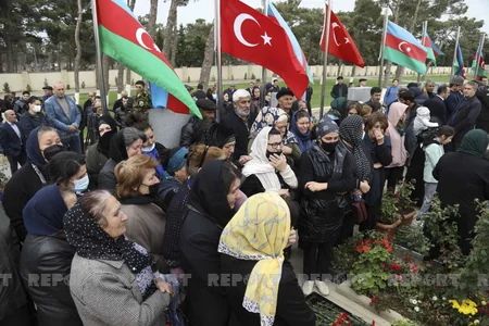 Vətən müharibəsi şəhidlərinin anım günü ilə bağlı məzarları ziyarət olunub