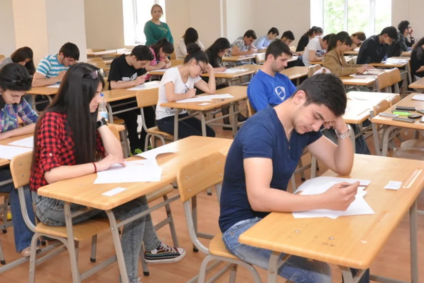 Əvvəlki illərin məzunları üçün keçirilən qəbul imtahanının nəticələri məlum olub