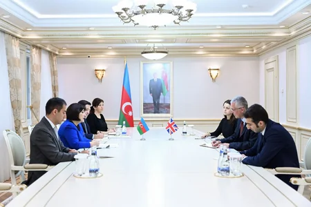 Sahibə Qafarova Britaniyanın Azərbaycandakı səfiri ilə görüşüb
