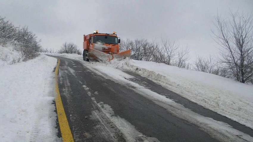 Qaxda qarın hündürlüyü 42 sm olub - FAKTİKİ HAVA 