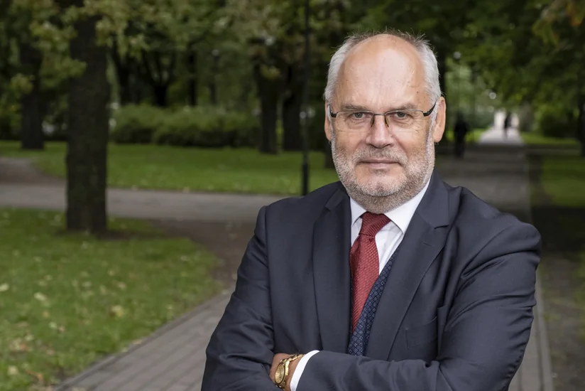 Президент Эстонии ждет разъяснений премьера о бизнесе ее мужа в России