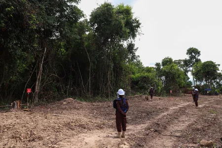 Azerbaijan and Cambodia expand cooperation in mine action