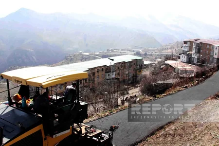 Daşkəsəndə uzun müddət təmirsiz qalan yollara asfalt örtüyü çəkilib