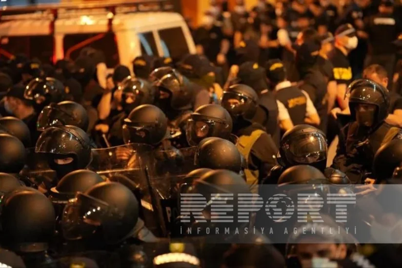 Tbilisidə polislə etirazçılar arasında qarşıdurma olub, xəsarət alanlar var - YENİLƏNİB-3