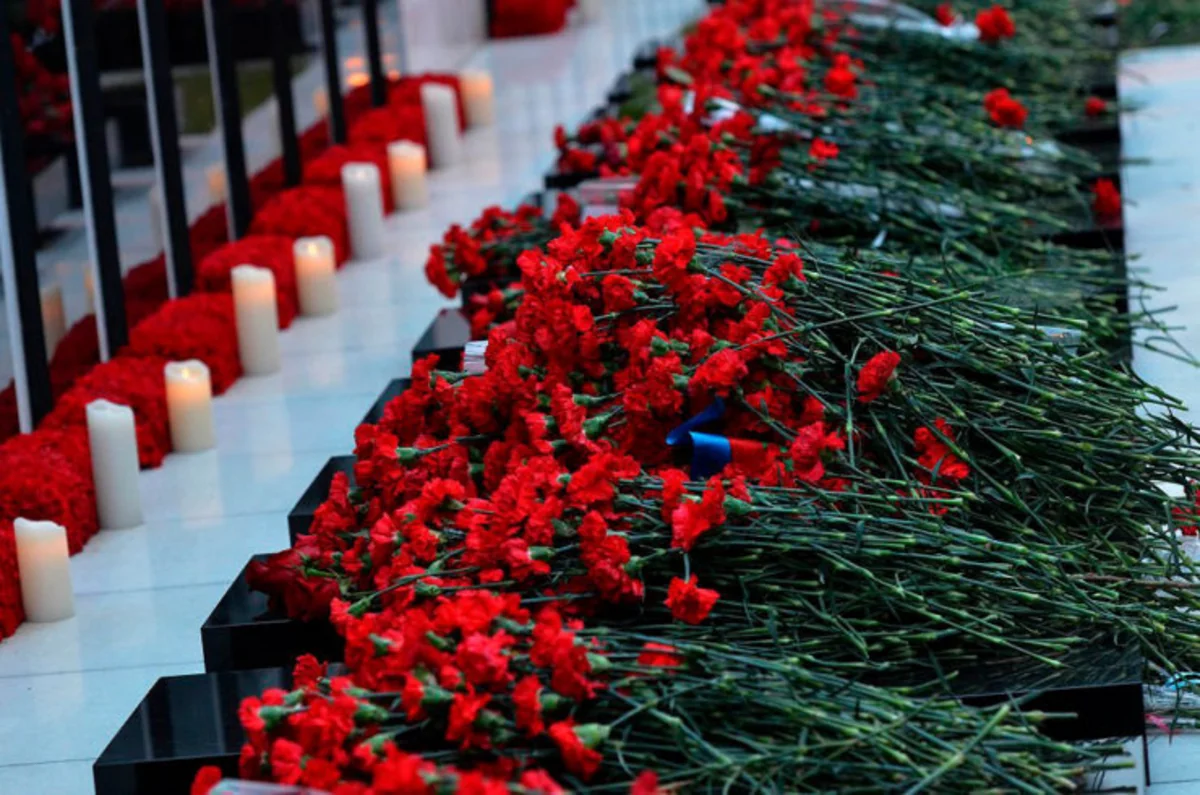 Latviya səfirliyində 20 Yanvar şəhidlərinin xatirəsi yad edilib