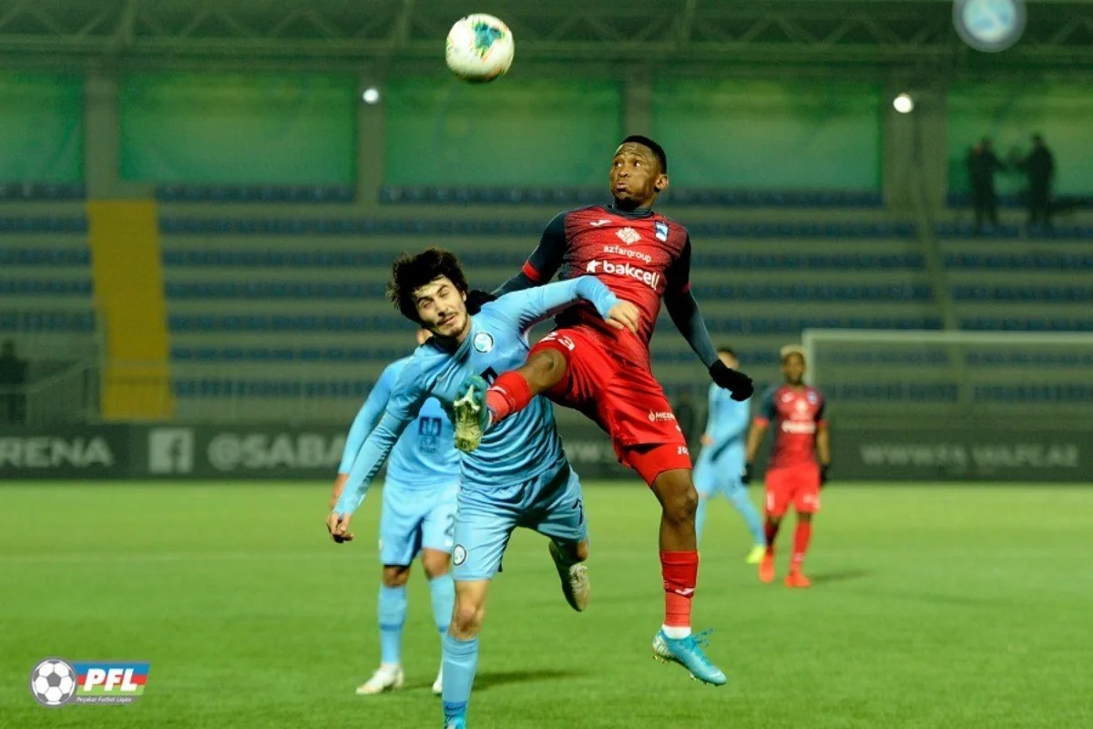 Zirənin əcnəbi futbolçusunu qarət edən azyaşlılar saxlanılıb